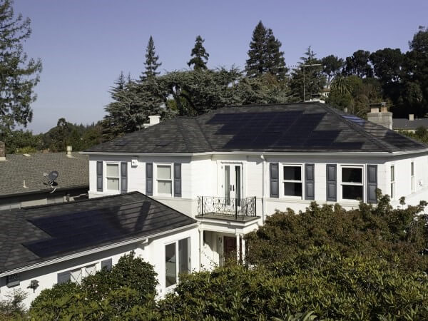 Should You Choose Solar Tiles or Solar Panels?