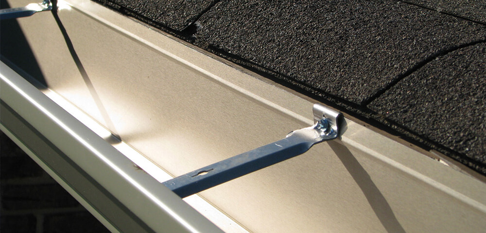 Do I Need to Replace My Gutters When I Get a New Roof?