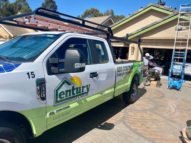 Who Can I Call to Make Solar Photovoltaic System Repairs on My Roof?