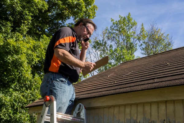 7 Questions to Ask Before Hiring an East Bay Roof Repair Contractor