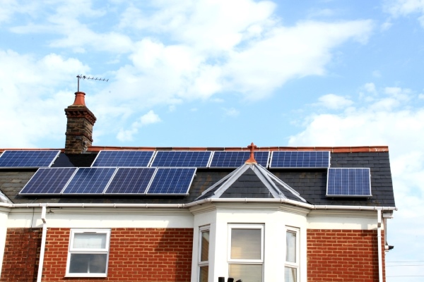 What Should You Really Expect to Pay for a Solar Roof?